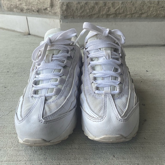 Nike Air Max 95 - Picture 2 of 5